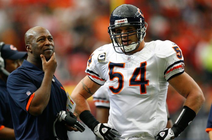 83237208-e1416422689872 brian urlacher phil emery