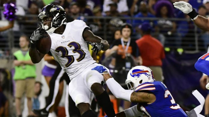 usa_today_10240930.0 bears claimed taquan mizzell