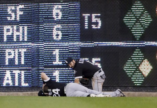 Charlie+Tilson+Chicago+White+Sox+v+Detroit+CQH54VhXRgEl Charlie Tilson avoided injury in two weeks of September-baseball.