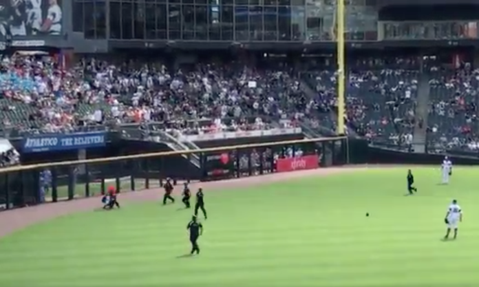 White Sox fan tackled by security guard