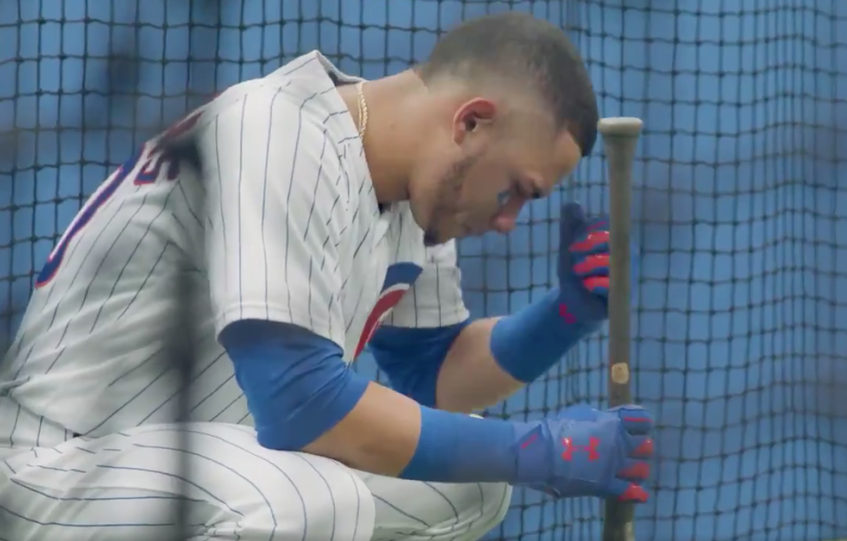 Willson Contreras breaks down in tears after exchanging lineup card with  brother