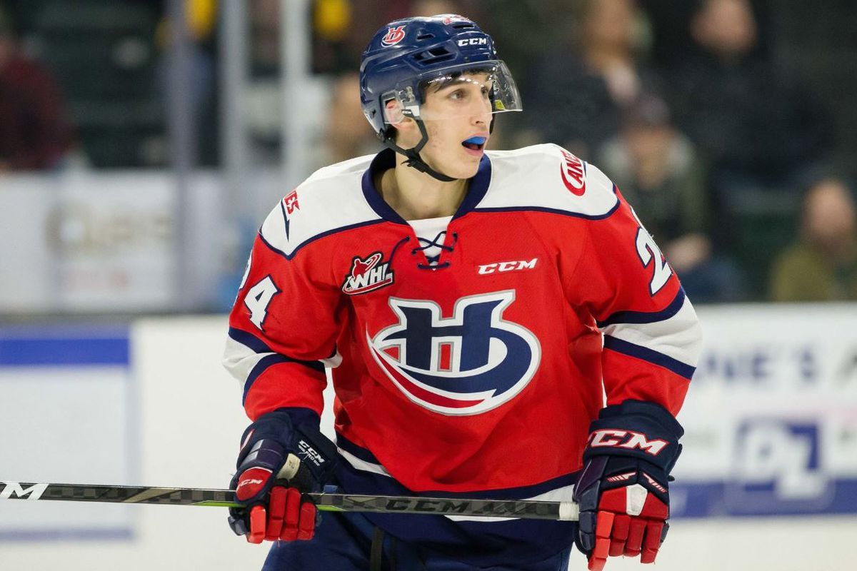 Dylan Cozens Has A Strong Case To Be The 3rd Overall Pick