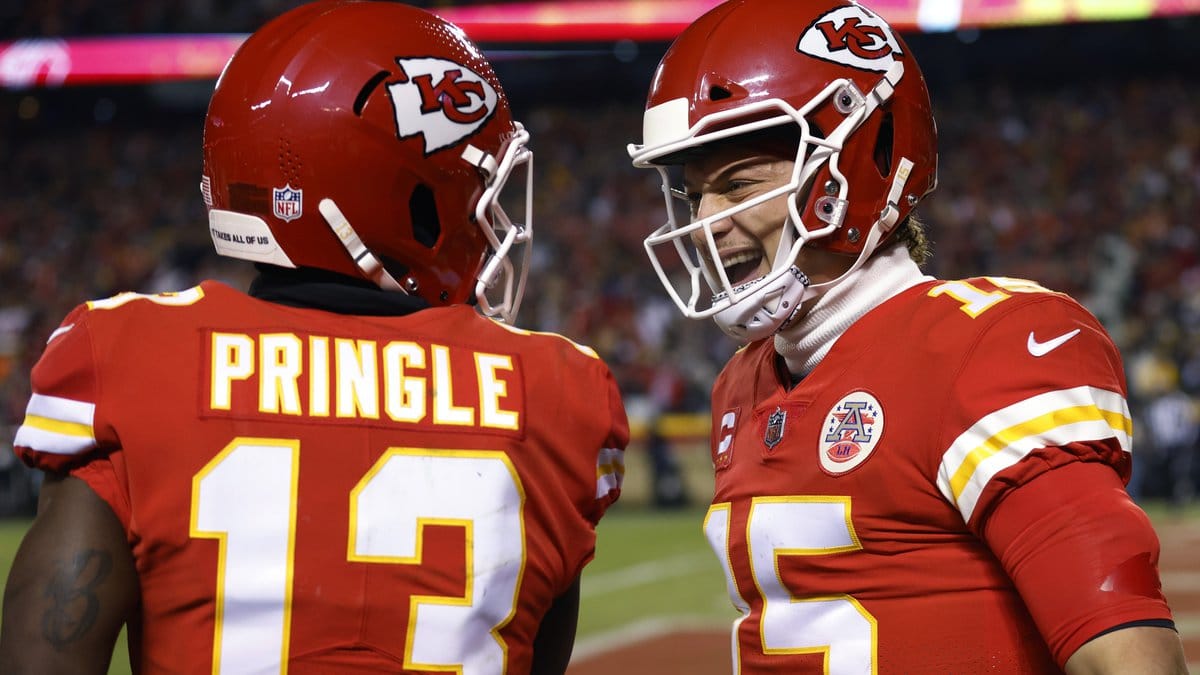 Byron Pringle Views Himself As Perfect Fit For Justin Fields