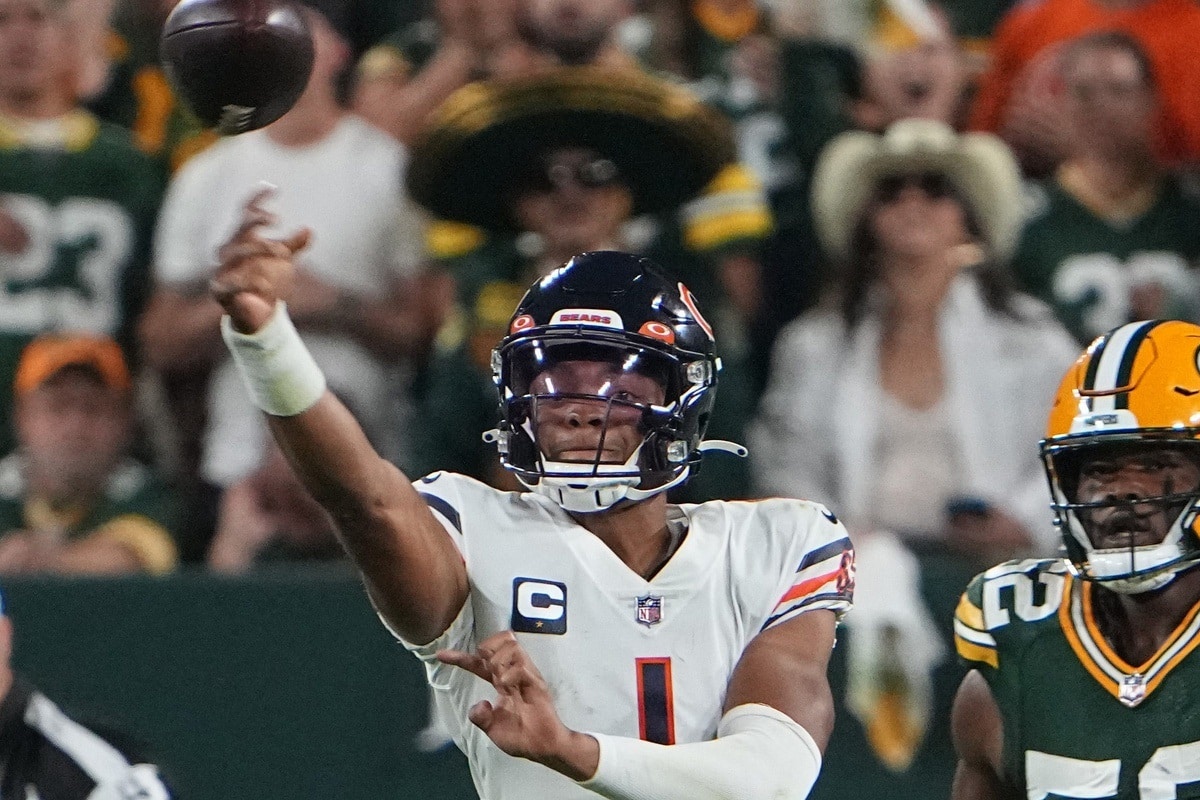 Trent Dilfer Explains How A Coaching Mistake Is Hurting Fields
