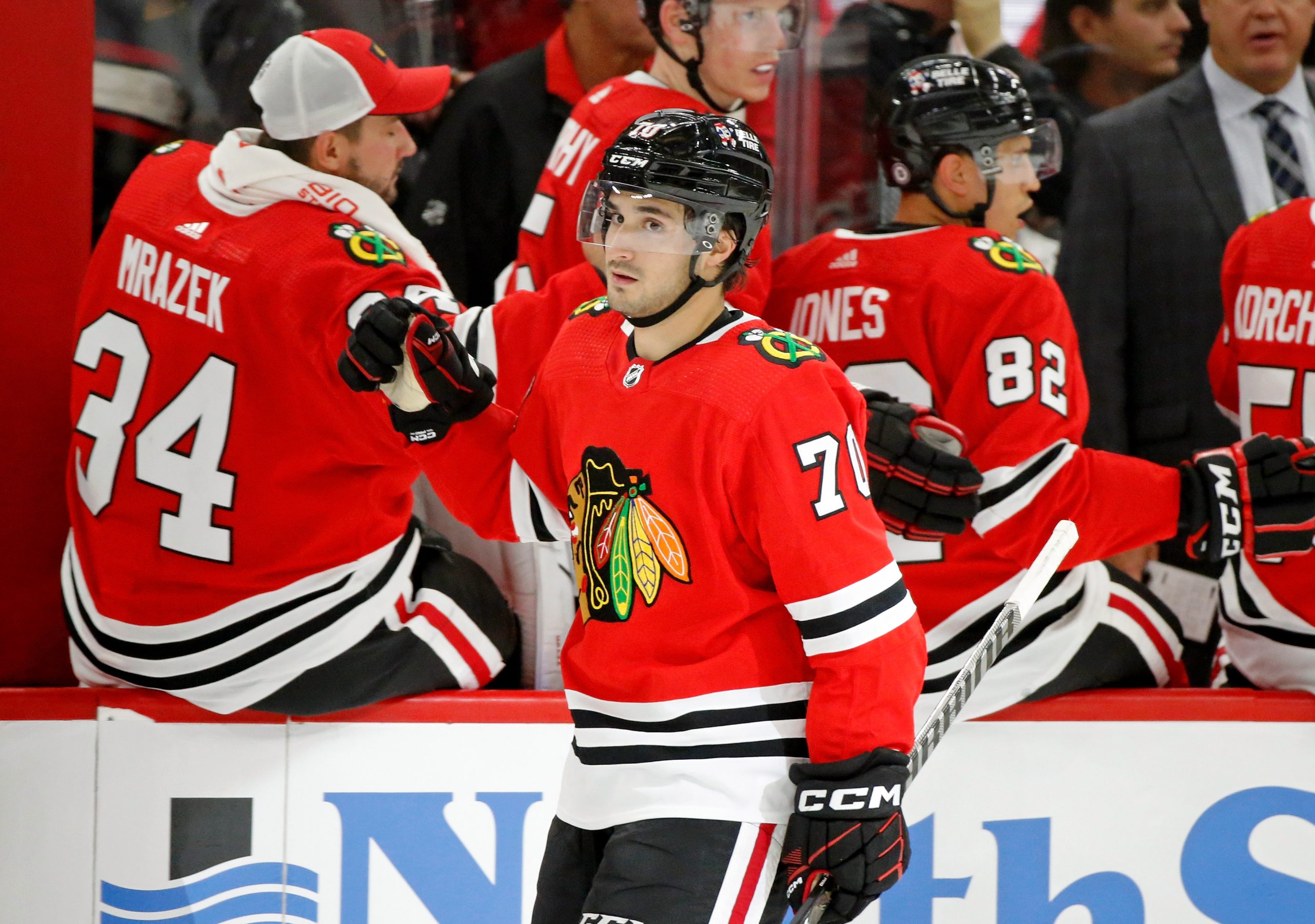BestCase Scenario For Blackhawks’ Fourth Forward Line This Season