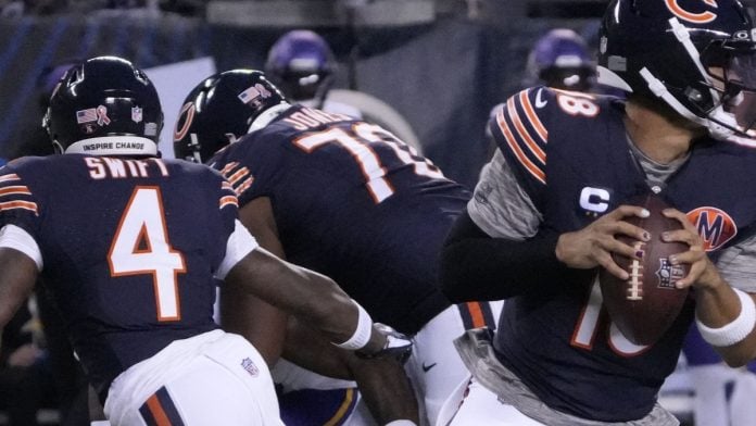 NFL: Minnesota Vikings at Chicago Bears aq shipley