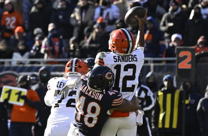 NFL: Cleveland Browns at Chicago Bears ryan poles