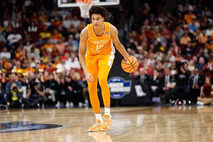 NCAA Basketball: NCAA Tournament Sweet Sixteen-Midwest Regional-Tennessee at Iowa State